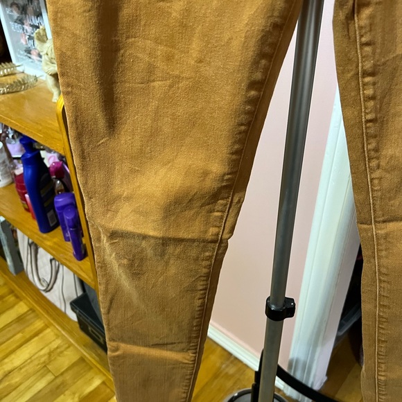 Madewell 9”Mid-Rise Skinny Jeans: Garment-Dyed Button-Front Edition - Picture 11 of 16